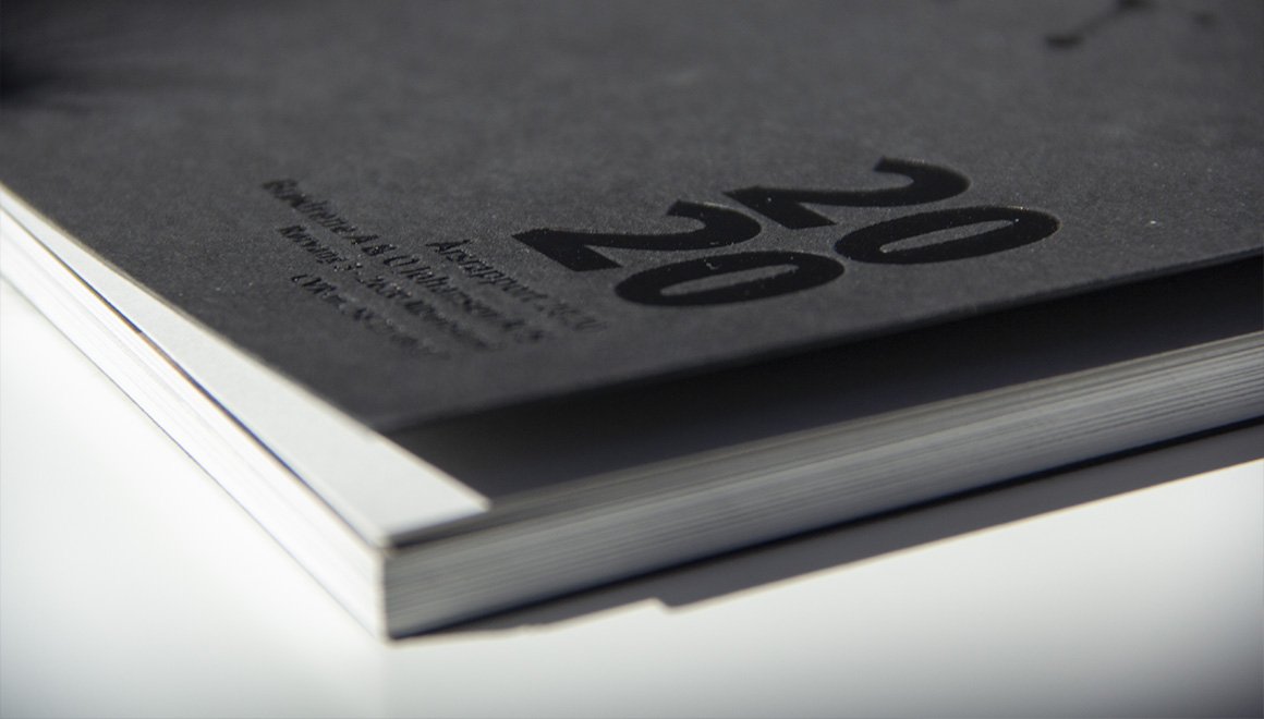 GigantPrint - AO Johansens årsrapport er et enestående stykke håndværk